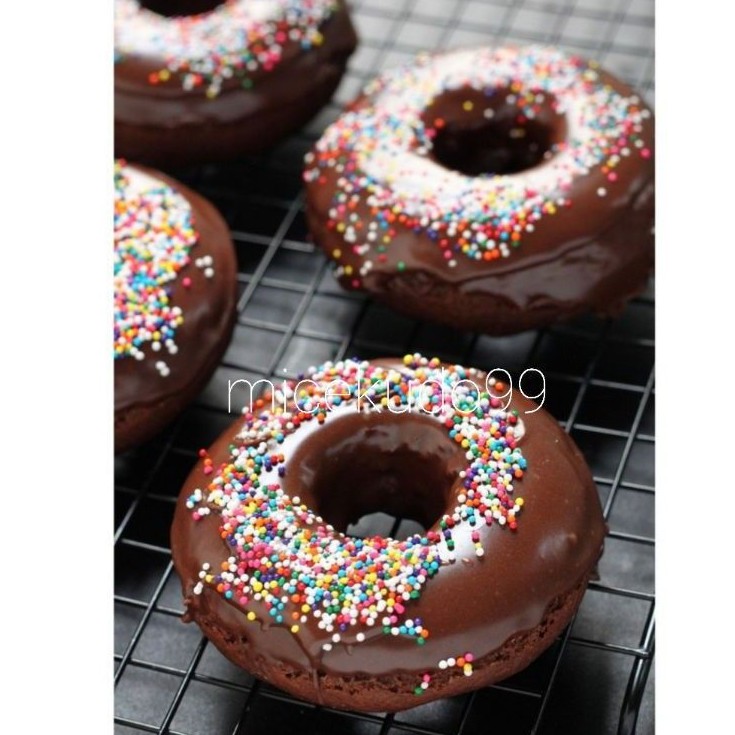 

TRIMIT RAINBOW SPRINGKEL HIASAN KUE