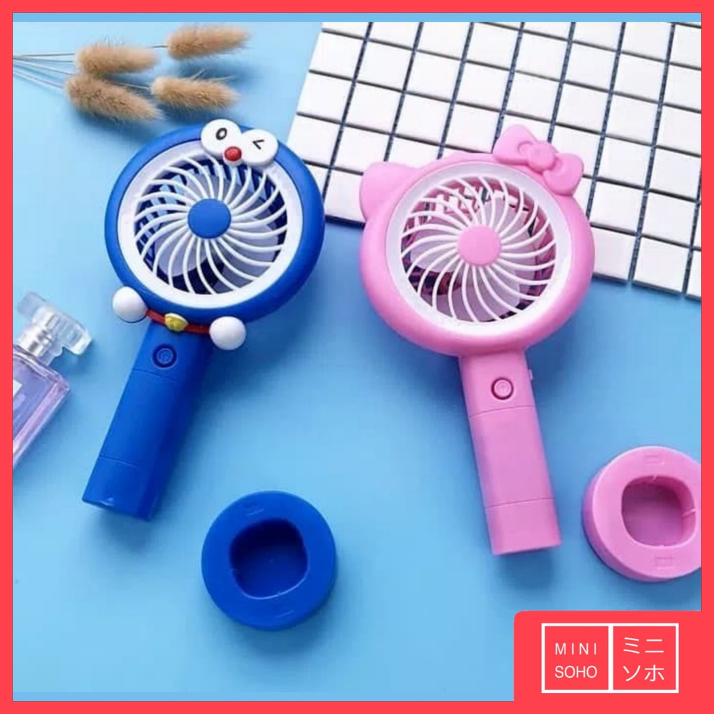 Kipas Angin Doraemon / Hello Kitty Genggam Meja Standing Stand Mini Portable Fan Lampu Ring Light