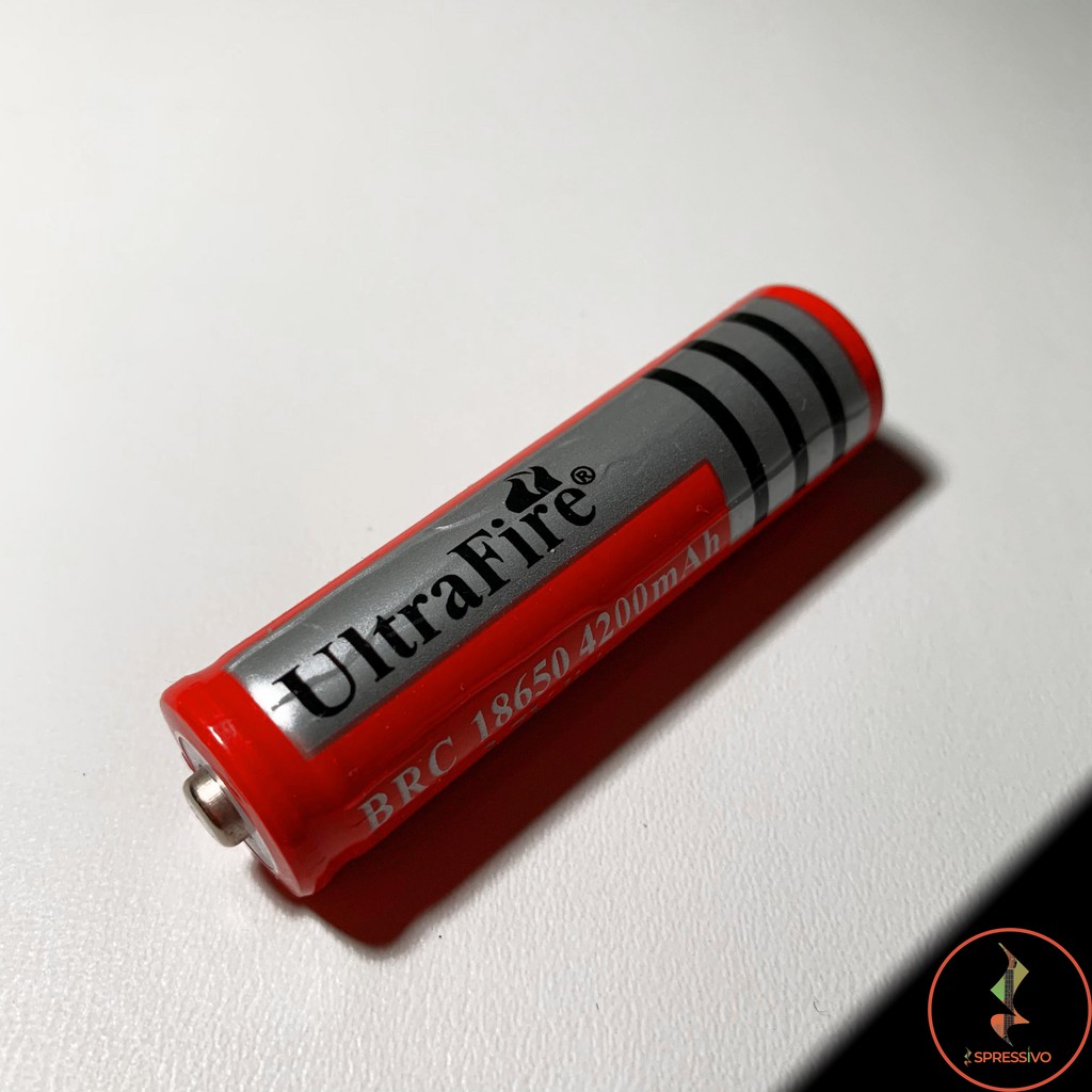 Baterai charge cas Ultrafire rechargeable 3.7V 18650 4200 mAh li-ion