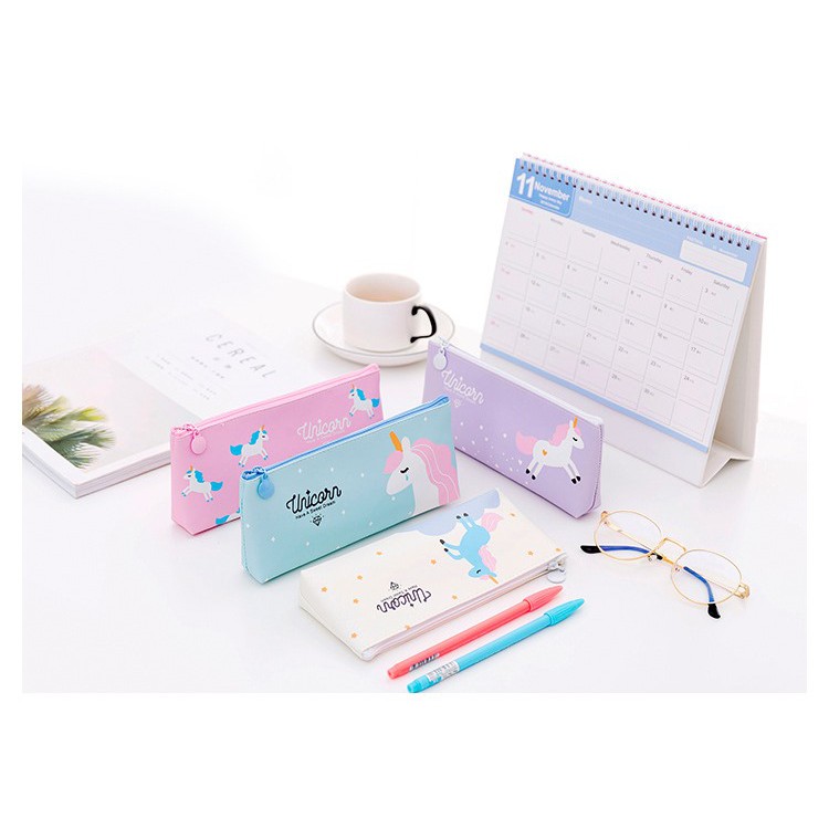 

Tempat Pensil Korea Model Kuda Unicorn Bahan Kanvas / Korean Unicorn Horse Canvas Pencil Case