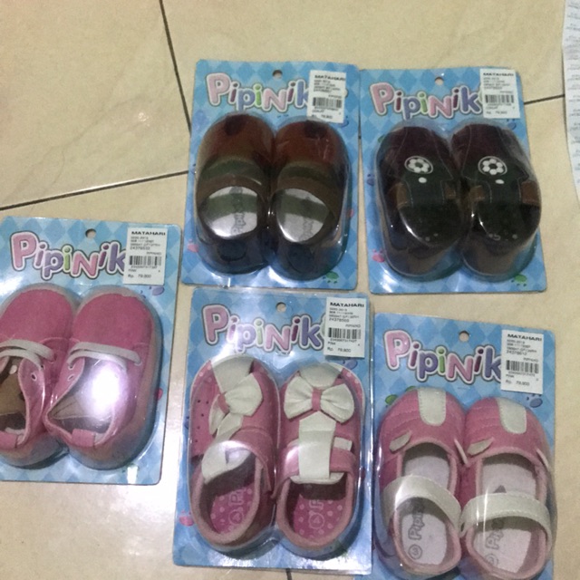 Sepatu anak pipiniko