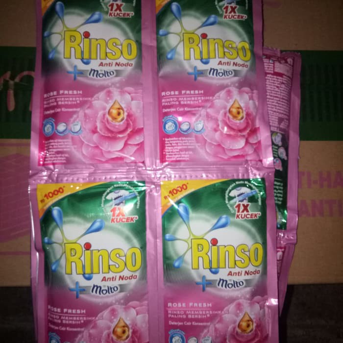 Rinso Cair Molto Sachet 96 x 40 Ml / Karton / Dus