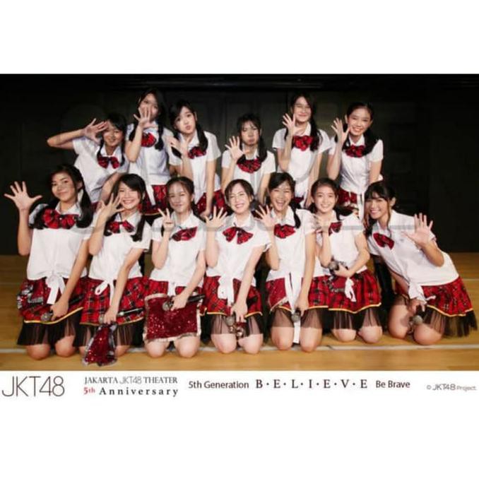 

FREEONGKIR JKT48 Theater 5th Anniversary Group Shot Photo (5th Generation) ZD289