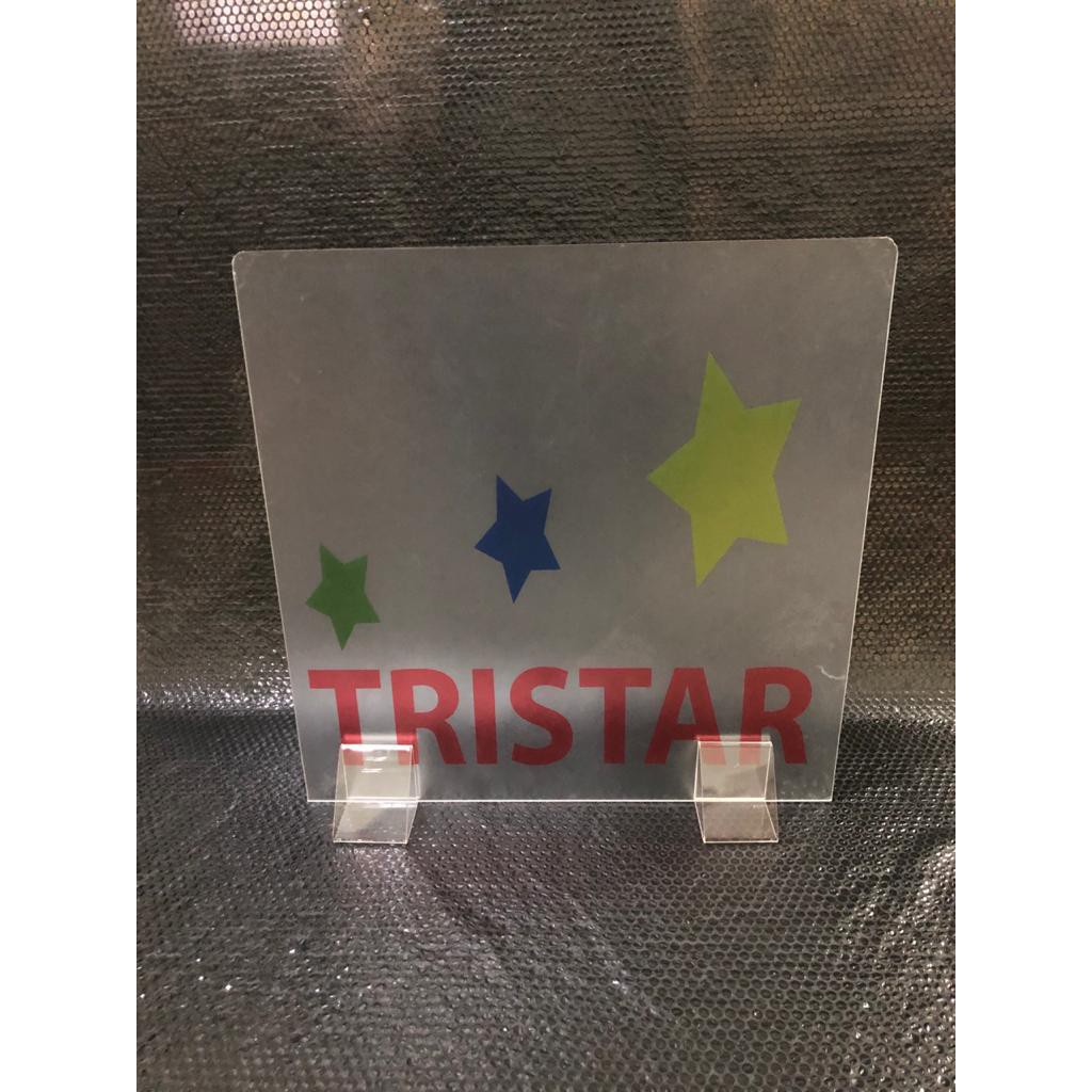 AKRILIK PARTISI / MEJA PENYEKAT CUSTOM LOGO BEBAS 60cmx60cm tebal 3mm