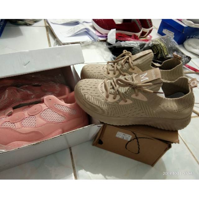 Sepatu import