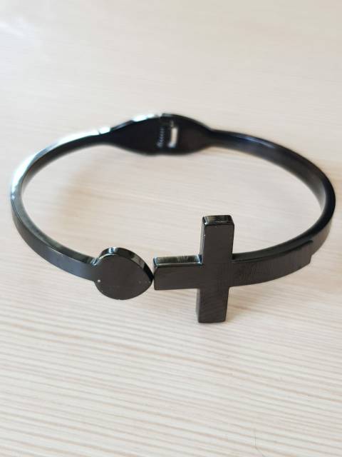 Gelang Fashion Titanium Black Antikarat Selamanya GB01