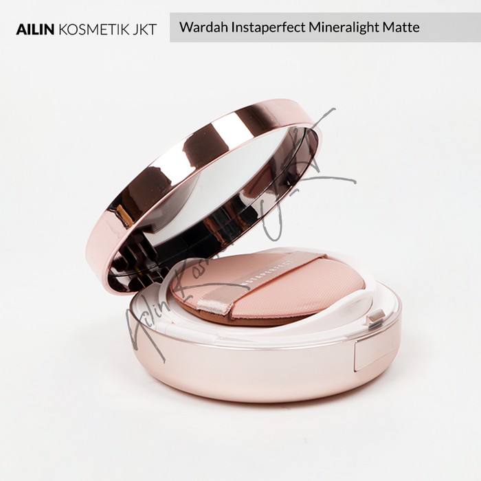 WARDAH Instaperfect Mineralight Matte BB Cushion / Bedak Cair