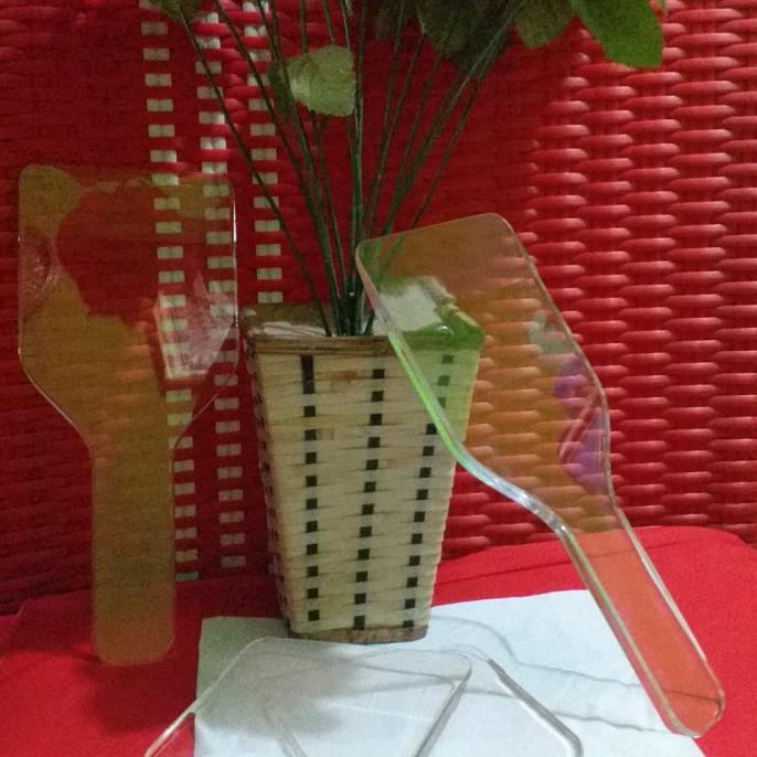 Sendok Bunga Es / Ice Scrapper - Bening By Adriana Shop