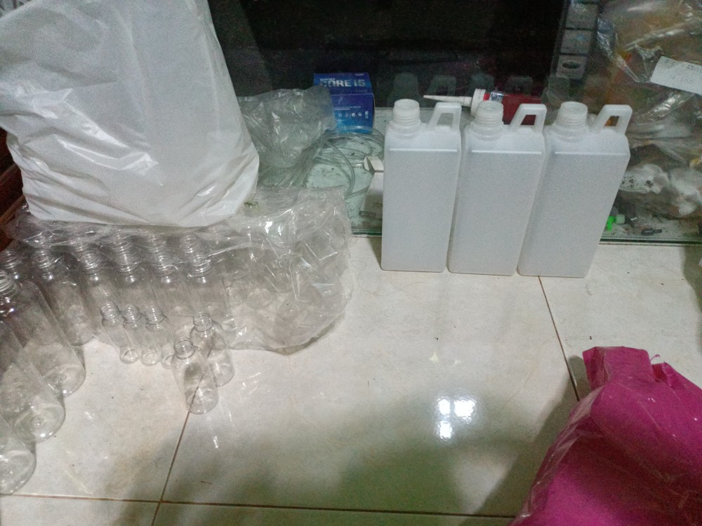 Jerigen Dirigen 1 Ltr Panjang Hdpe Serbaguna Hand Sanitizer Alkohol Kimia Oli Parfum