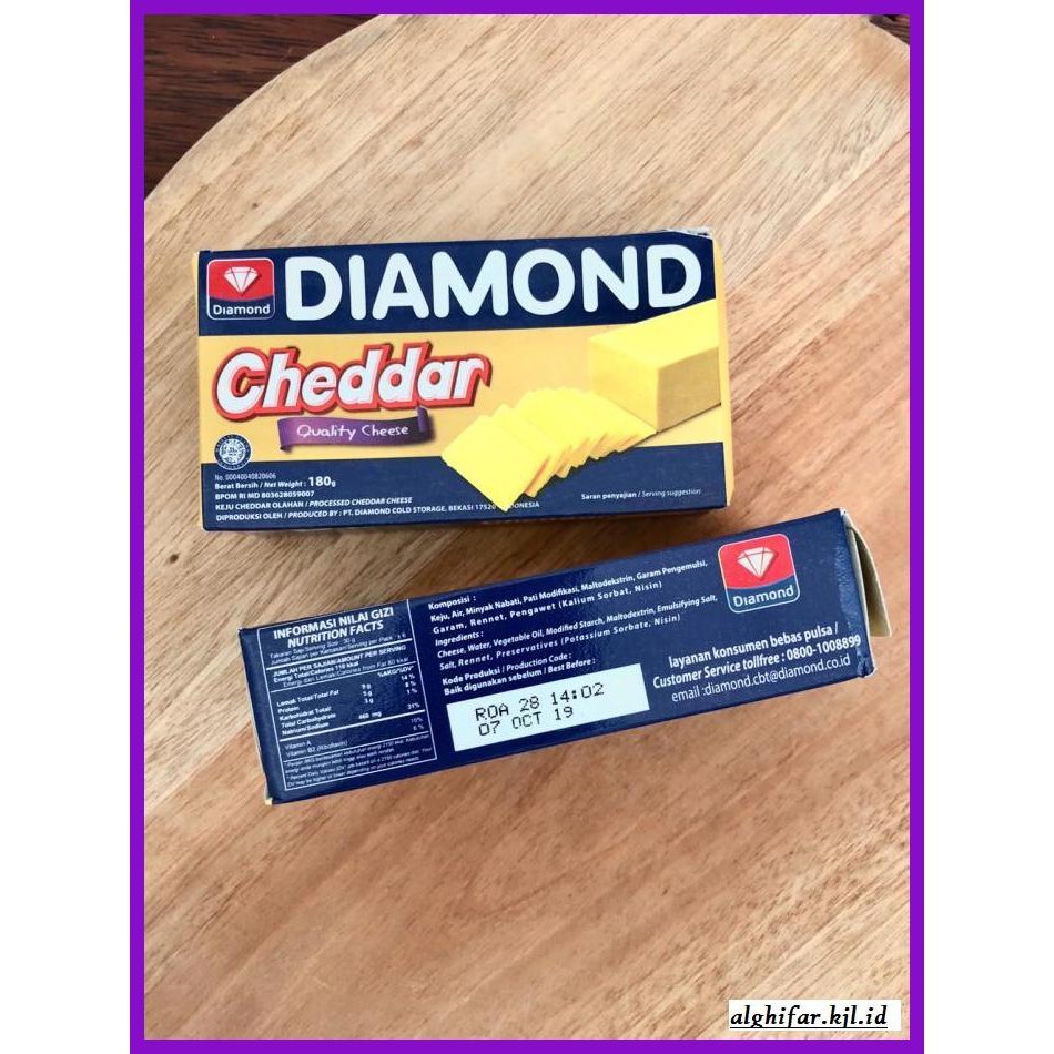

Ujekujek- Diamond Keju Cheddar Cheese 180Gram -Original.