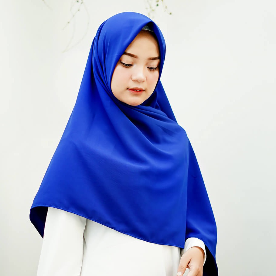 SEGIEMPAT WOLFIS JUMBO KERUDUNG SEGIEMPAT BAHAN WOLFIS UKURAN JUMBO TERMURAH NAYLA HIJA'B