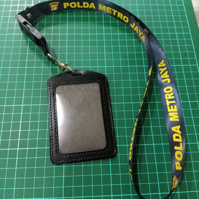 

TALI LANYARD ID CARD POLDA METRO JAYA PLUS KALEP HITAM