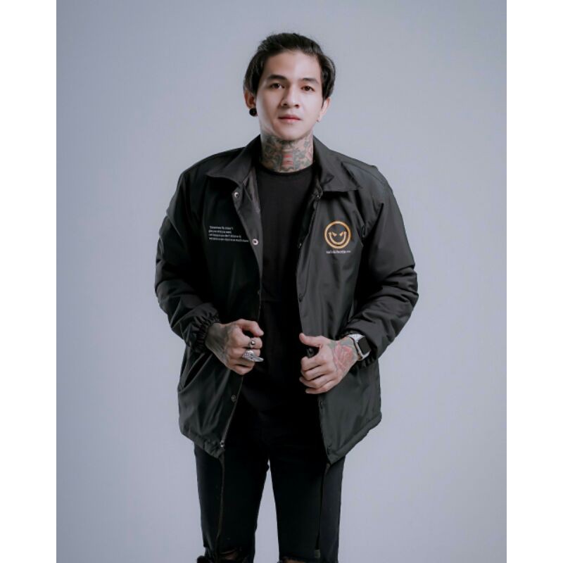 Jaket coach emoji jaket salviohexia jaket parasut pria jaket outdoor