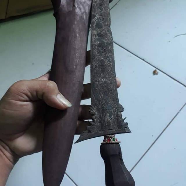 Betok omyang pijitan tangan