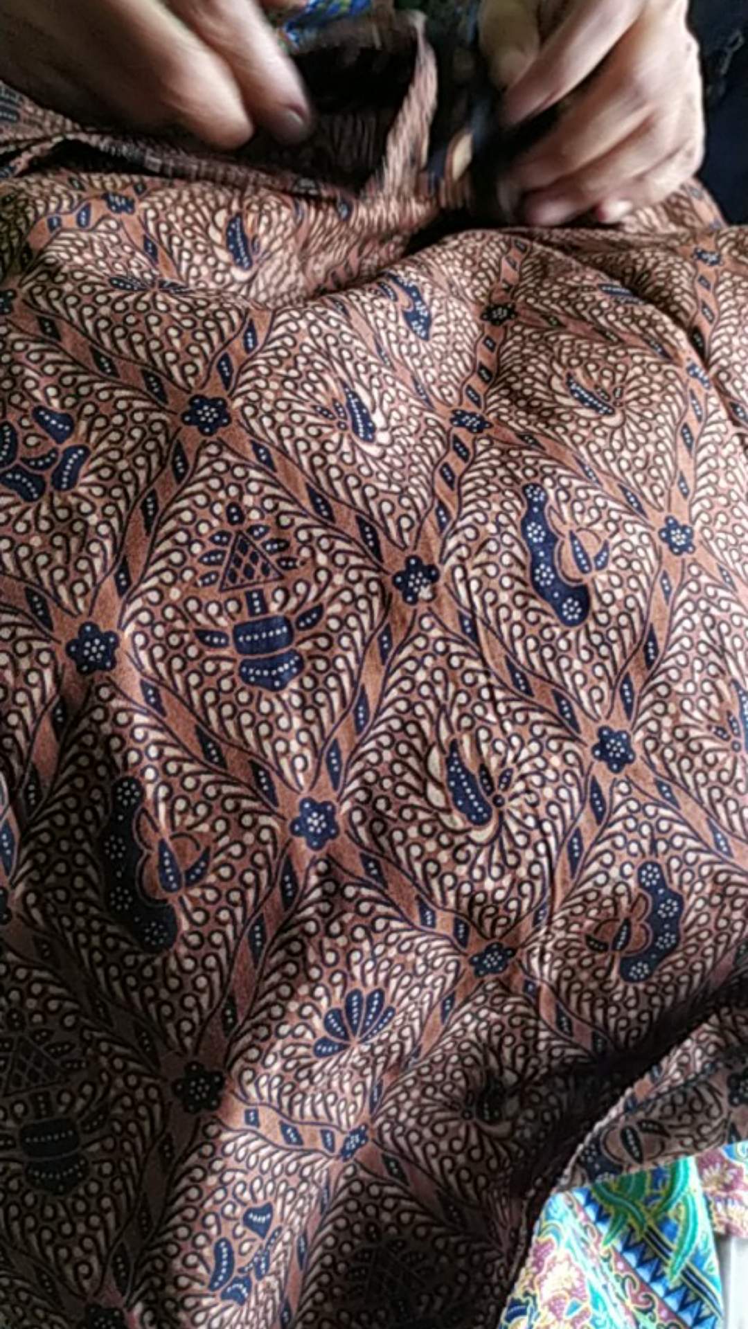 Tunik Batik Wanita Emha