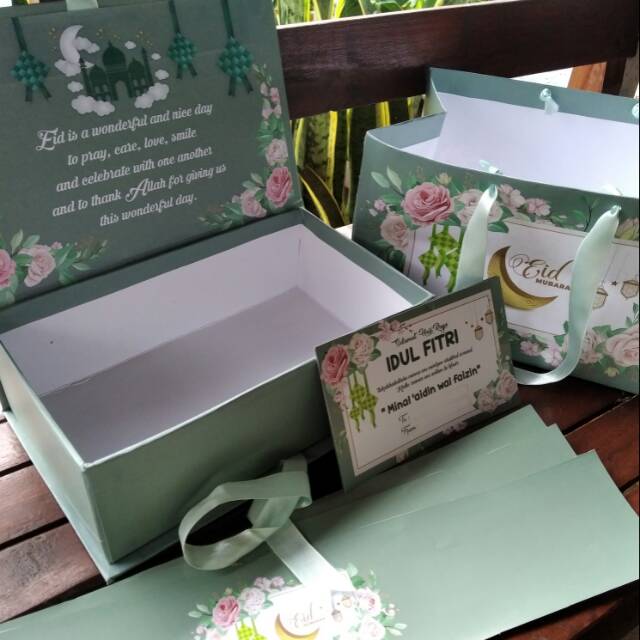 

Box hampers lebaran idul fitri hardbox custom 25 x 15 x 8 cm