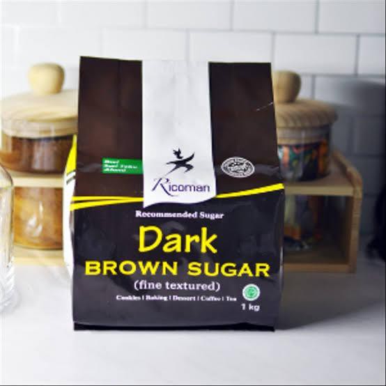 

Gula Dark Brown Sugar RICOMAN 1Kg (Bubuk Caster Kastor Halus Powder)