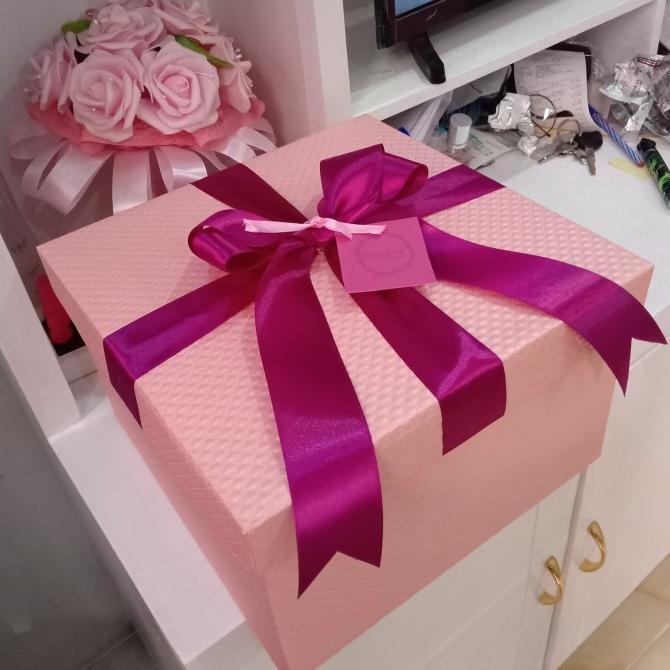 

[COD] Kotak kado / kotak goft / box kado ukuran 25x23,5 tinggi 14cm [COD]