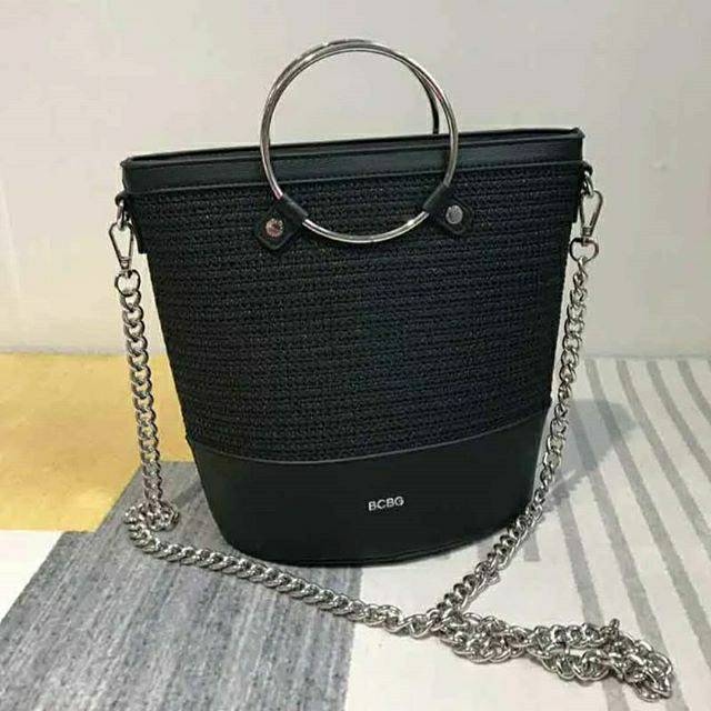 BCBG AMBROSE SLING BAG - MX03