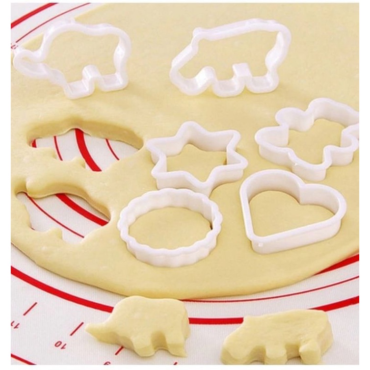 COOKIES CUTTER CUTE 6 IN 1 CETAKAN COOKIES LUCU