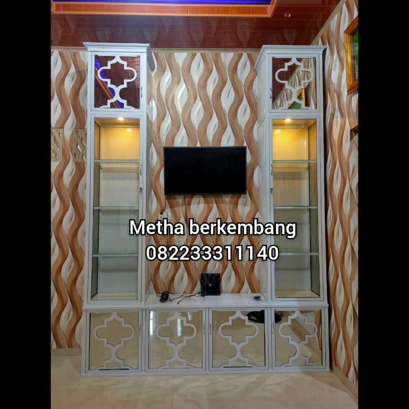 lemari TV hias