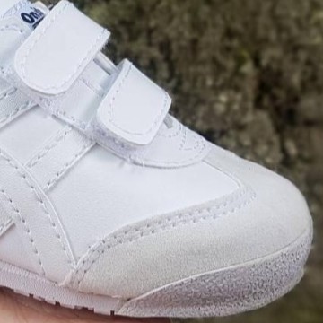 BISA BAYAR DI TEMPAT - Sneakers sepatu anak perempuan / sepatu anak laki Putih ONITSUKA Perekat