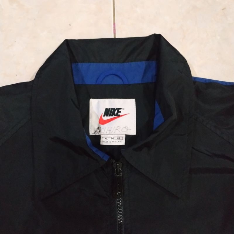 Windbreaker Track Jacket 90s Retro Vintage Nike Big Swoosh