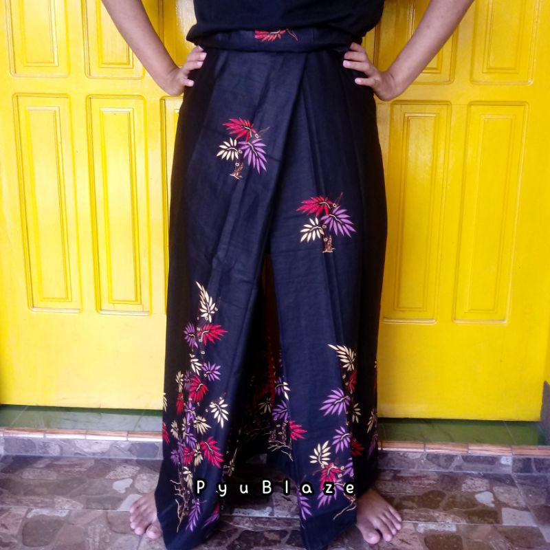 Sarung Celana / Kombor Batik H. Santoso Hitam Manis