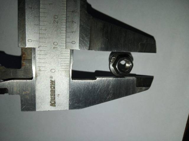 Mur flange M5 stainless 304