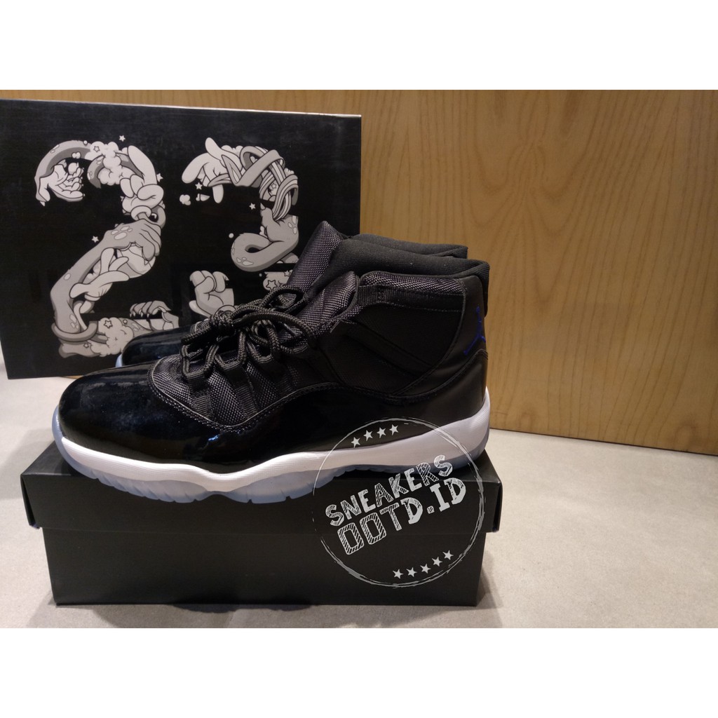 Sepatu basket nike air jordan space 45 Hitam