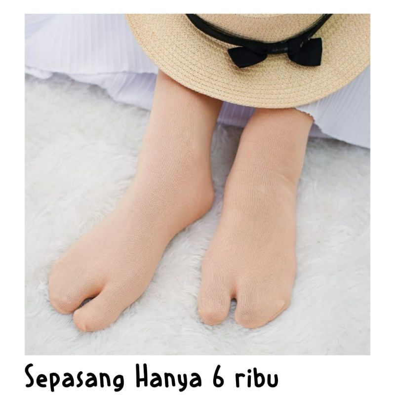 Kaos kaki muslimah by Jalima | kaos kaki Wanita Panjang | kaos kaki Pastel jempol kaos korea | cod |