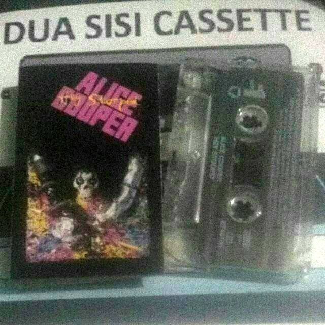 Kaset pita alice cooper - hey stoopid