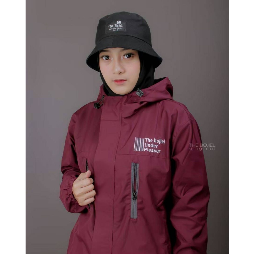 The Bojiel Pleasure - Jaket Outdoor Pria Jaket Parasut Jaket Outdoor Unisex Jaket Distro Jaket Gunung Maroon