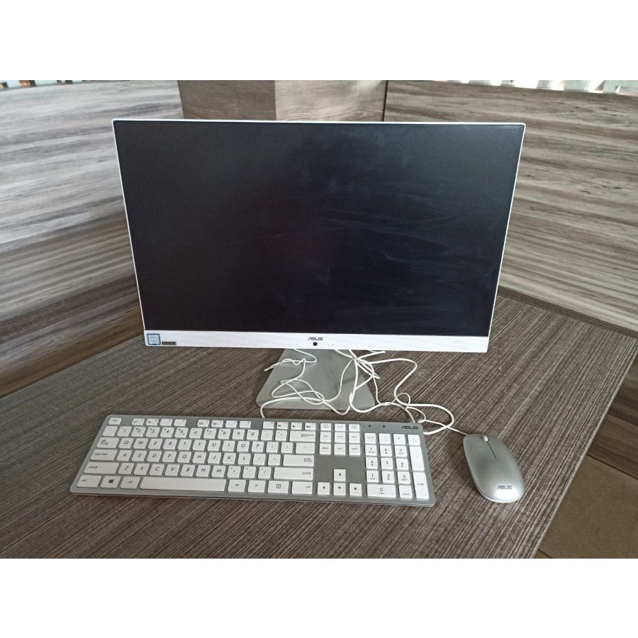 ASUS All-in-One V222UAK-WA345T [SECOND] Core i3-6006U 4GB 1TB 21,5"W10