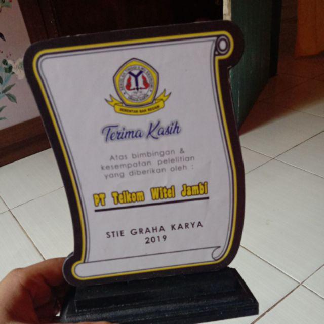 Plakat Vandel Kayu Murah Minimalis