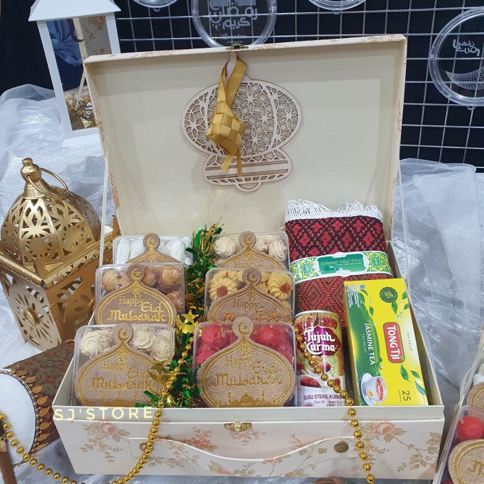 

Paket box hampers lebaran kue kering toples murah 48 - M-4 kuker