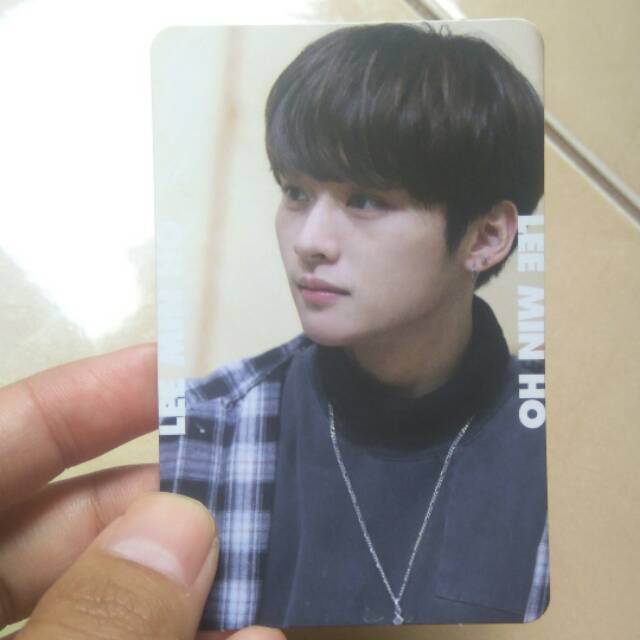 PC OFFICIAL LEE KNOW(LEE MIN HO) STRAYKIDS MIXTAPE