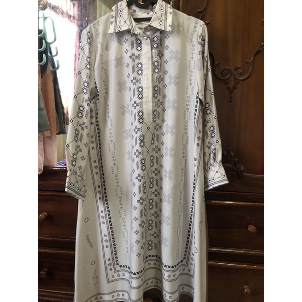 preloved zashi by zaskia sungkar dan shiren sungkar