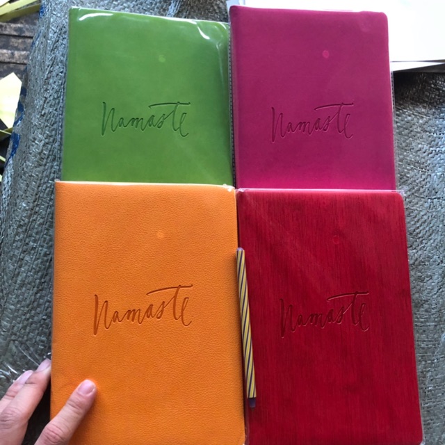 

Agenda karet sisi namaste