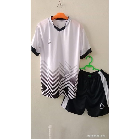 Jersey futsal custom nama nomor punggung setelan dewasa baju bola kaos olahraga volly badminton