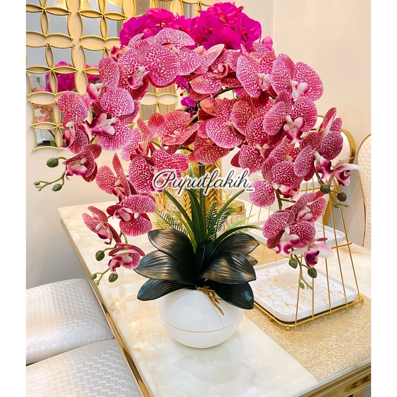 Bunga anggrek LATEX JUMBO 3 4 TANGKAI DENGAN POT BOLA