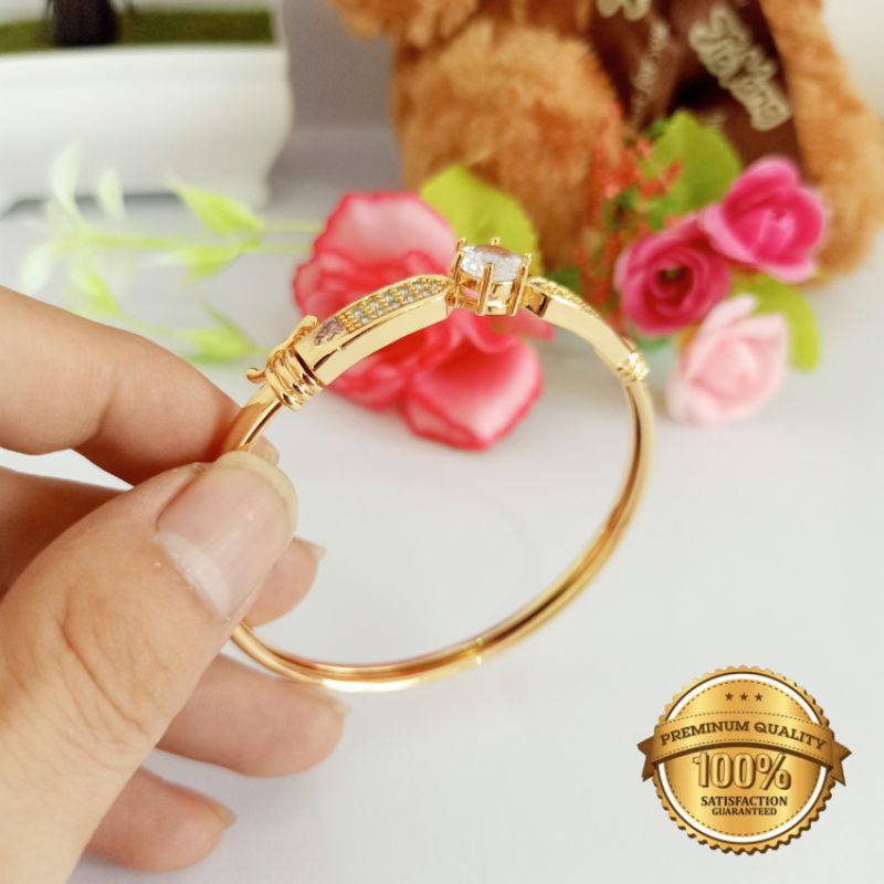 SALE/PROMO Gelang Titanium wanita Hight quality warna awet diameter 6.0cm