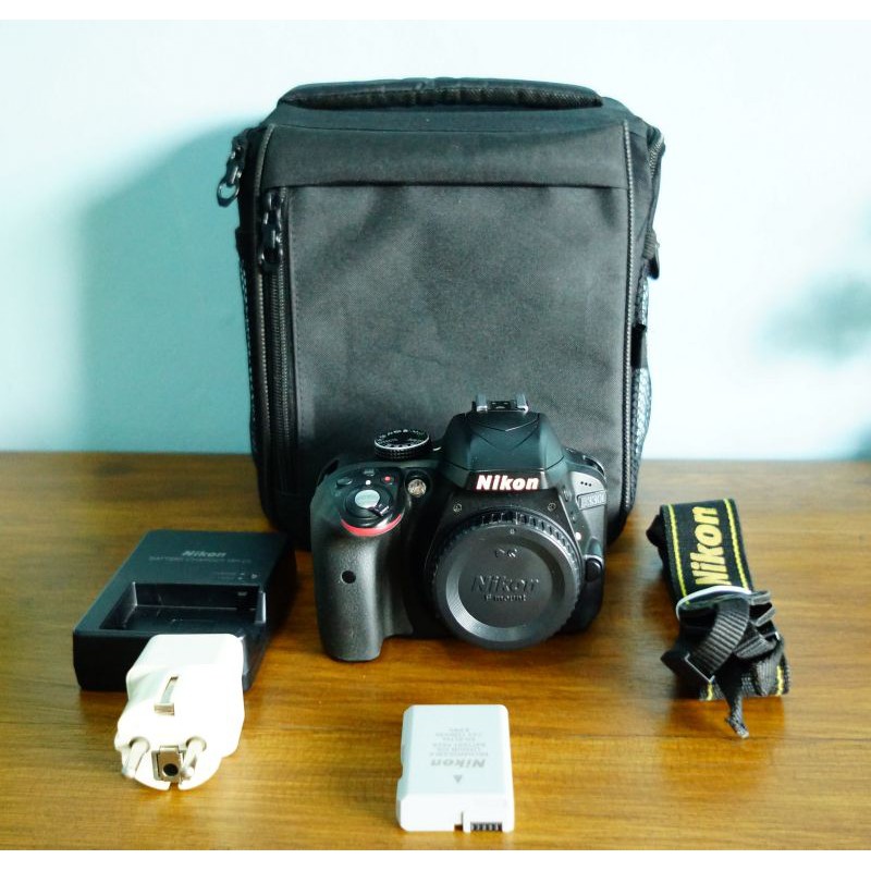 Nikon D3300 BO Bekas/ Second/ Preloved Bonus Lensa kit