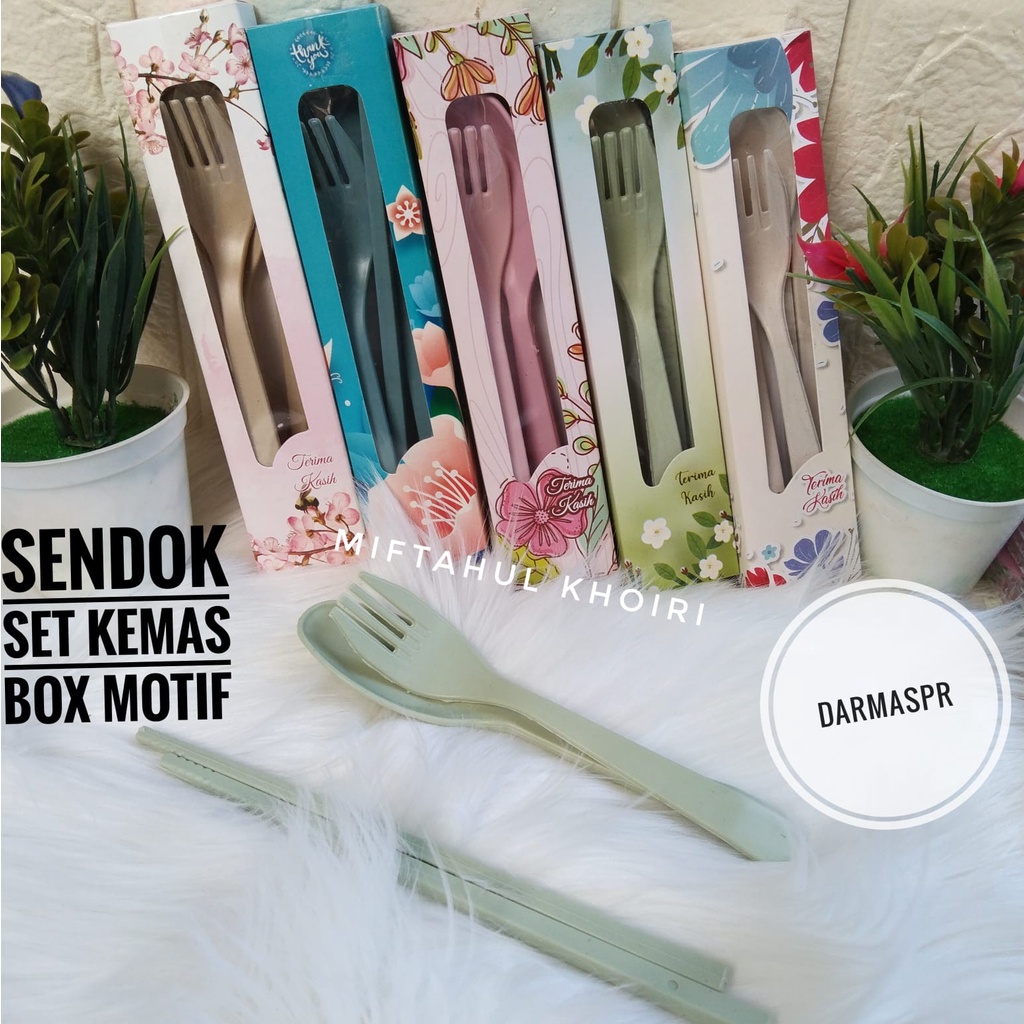 SENDOK TRAVEL SET LOKAL KEMAS box warna motif souvenir pernikahan khitanan ulang tahun murah unik lucu garpu sumpit
