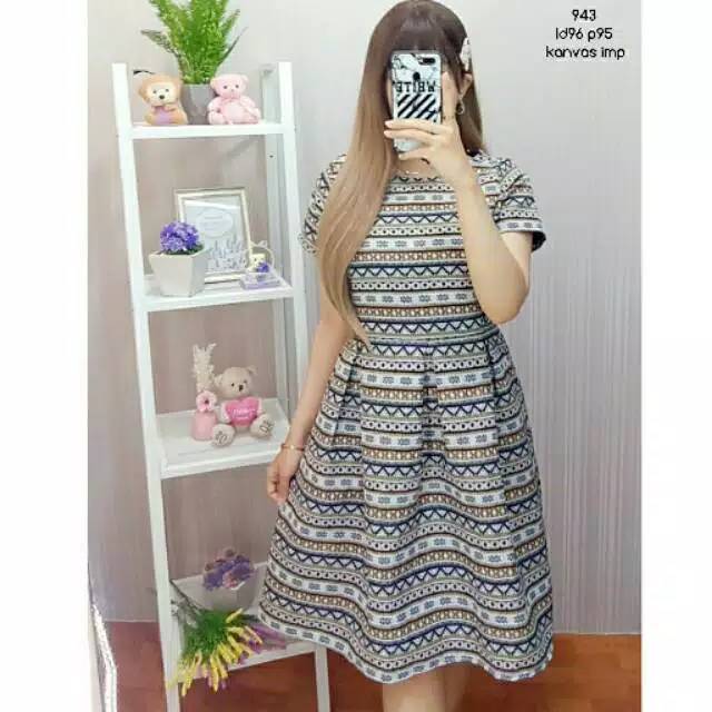 Dress abstrak