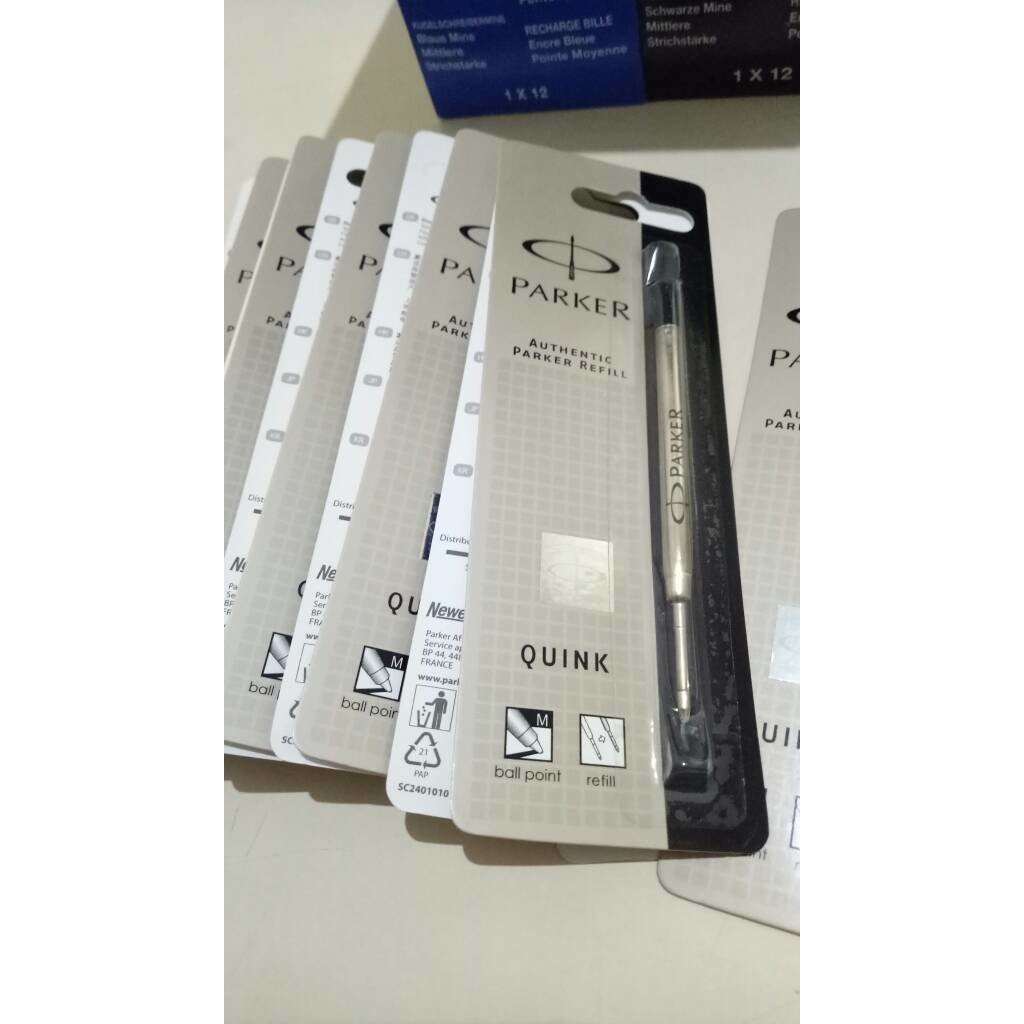 

Refill/isi Parker Ballpoint hitam / biru