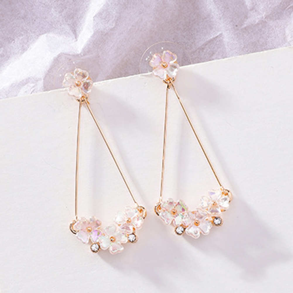 Hu Hu Hu Hu Hu Alat Bantu Pasang Kacamata♡ Anting Stud Desain Bunga Aksen Mutiara Berlian Imitasi Untuk Wanita