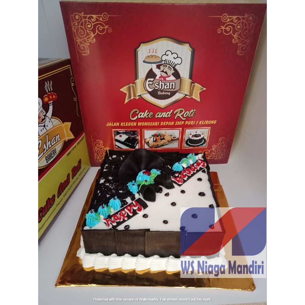 

Roti Ulang Tahun-Cake&Roti-Coklat Pagar Blackforest kotak 15cm