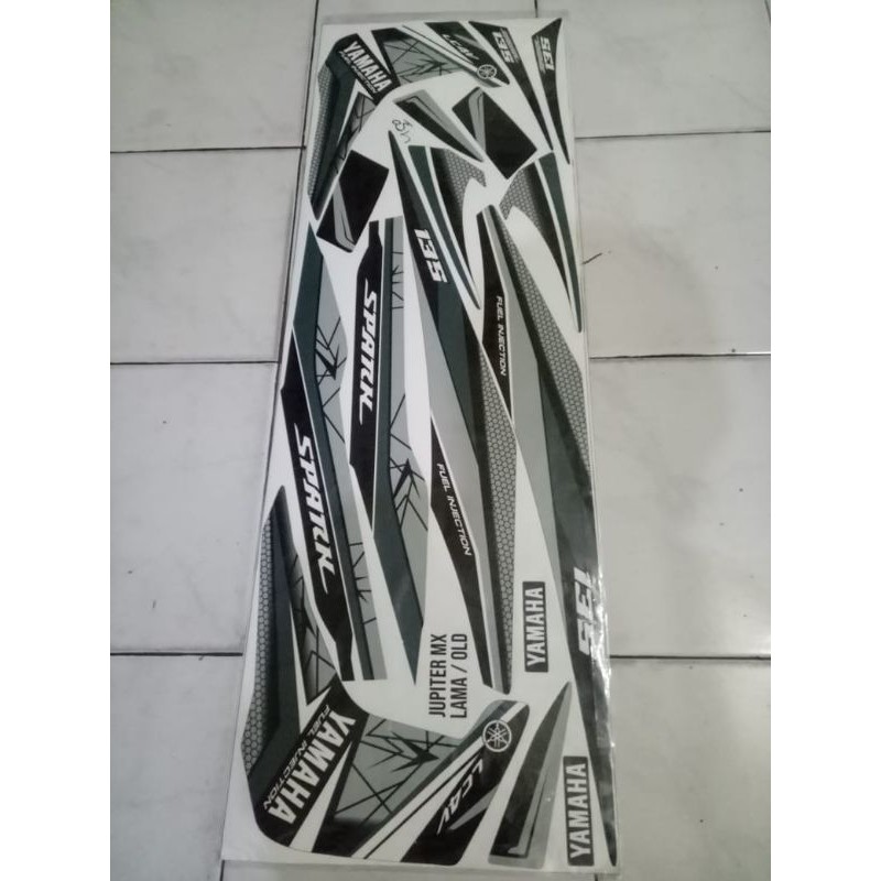Striping motor variasi old mx 135 spark abu hitam