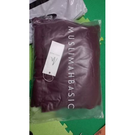 MUKENA RAYON PREMIUM MUSLIMAH BASIC DARK RASPBERRY